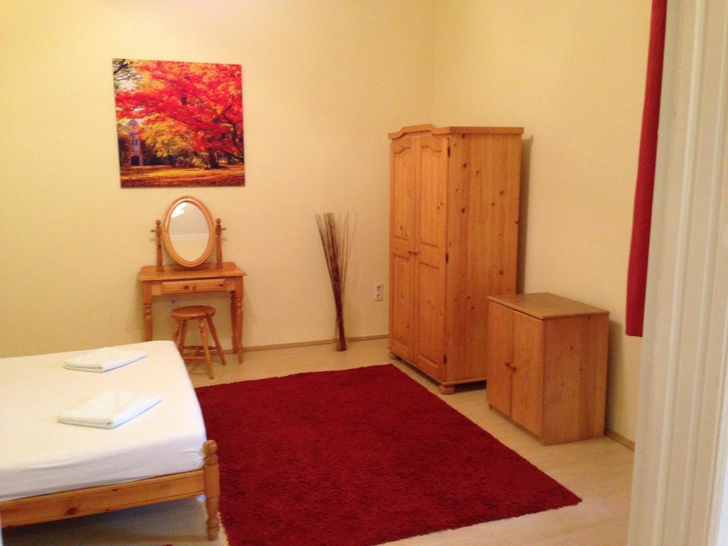 Peterfia Apartman Debrecen Exterior foto